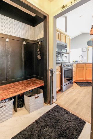 221 Orchard Street SW, Swisher, IA 52338