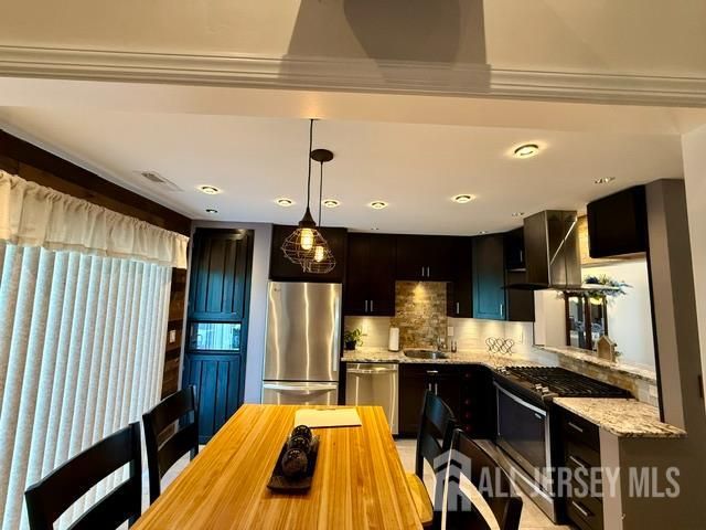55 Renaissance Lane, New Brunswick, NJ 08901