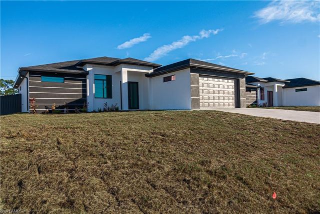 401 Kismet PKWY E, Cape Coral, FL 33909