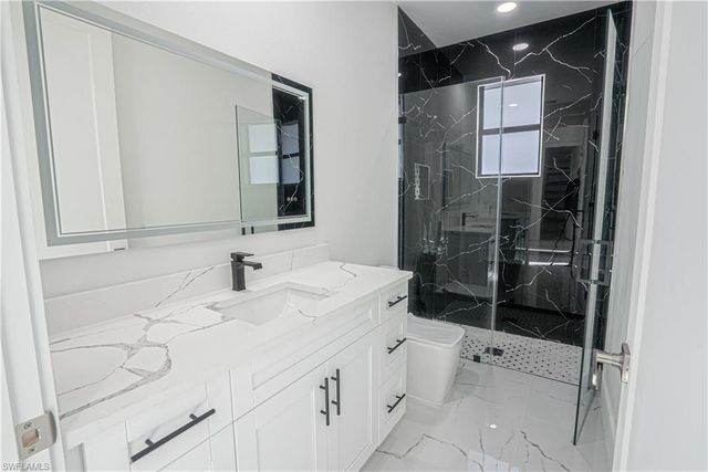 401 Kismet PKWY E, Cape Coral, FL 33909