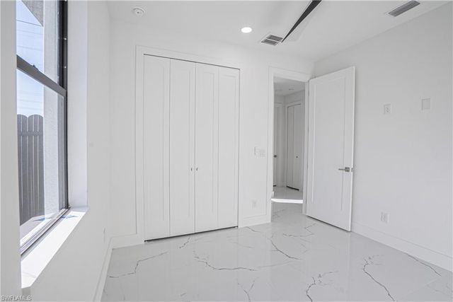 401 Kismet PKWY E, Cape Coral, FL 33909