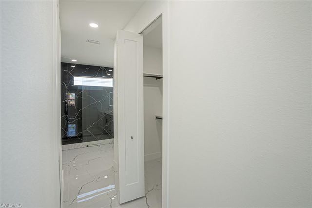 401 Kismet PKWY E, Cape Coral, FL 33909