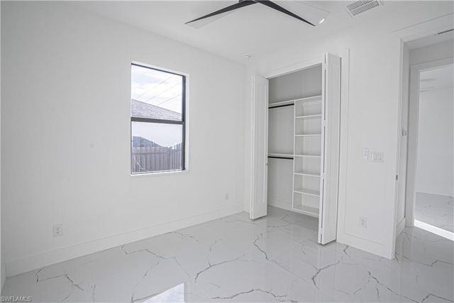 401 Kismet PKWY E, Cape Coral, FL 33909