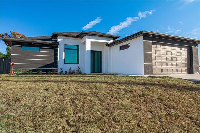 401 Kismet PKWY E, Cape Coral, FL 33909