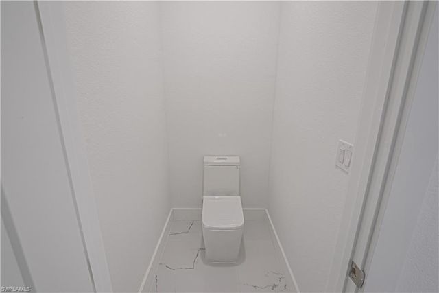 401 Kismet PKWY E, Cape Coral, FL 33909