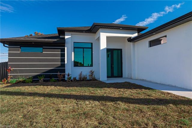 401 Kismet PKWY E, Cape Coral, FL 33909