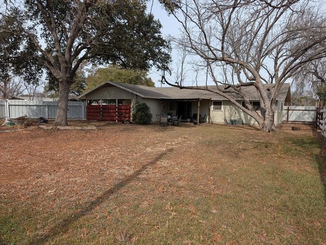 2813 W Ave N, San Angelo, TX 76904