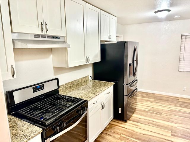 2118 W Sonoma Ave, Stockton, CA 95204