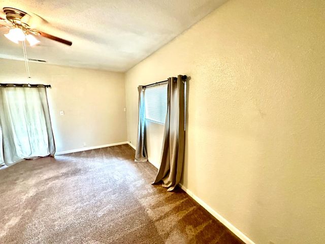 2118 W Sonoma Ave, Stockton, CA 95204