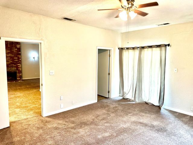 2118 W Sonoma Ave, Stockton, CA 95204