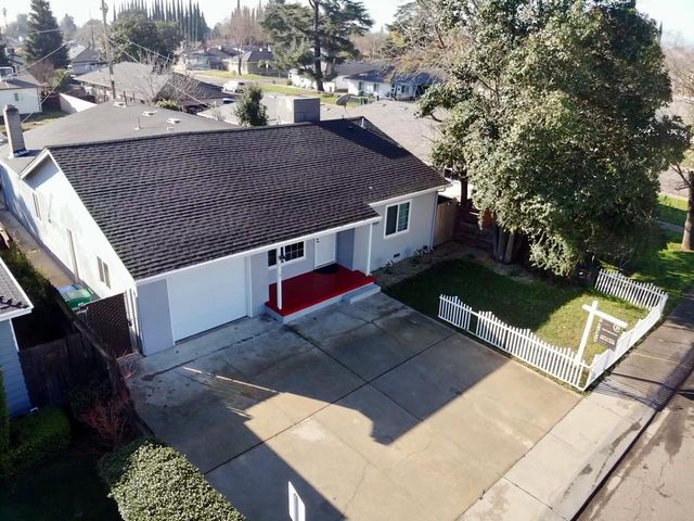2118 W Sonoma Ave, Stockton, CA 95204
