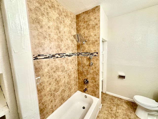 2118 W Sonoma Ave, Stockton, CA 95204