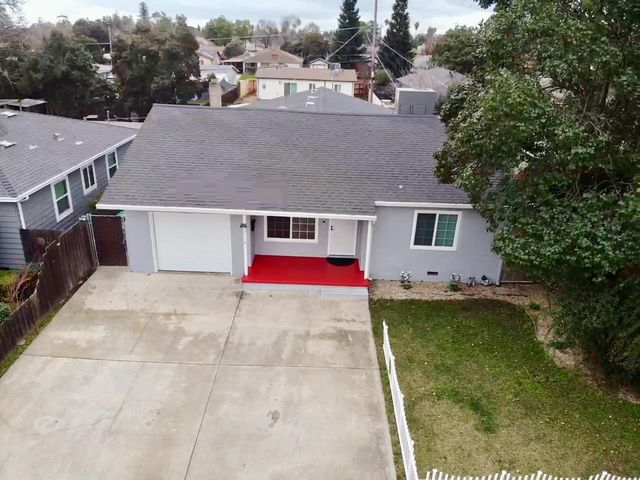 2118 W Sonoma Ave, Stockton, CA 95204
