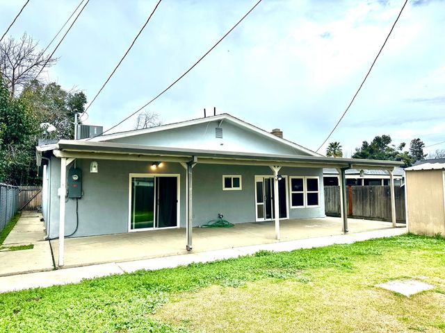 2118 W Sonoma Ave, Stockton, CA 95204