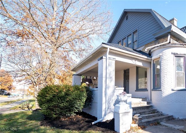 911 N Water Street, Uhrichsville, OH 44683