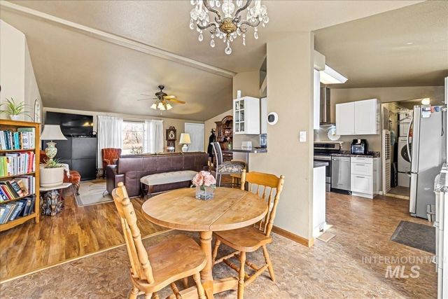 12571 Lake Shore Dr, Nampa, ID 83686