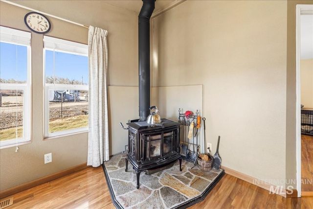 12571 Lake Shore Dr, Nampa, ID 83686