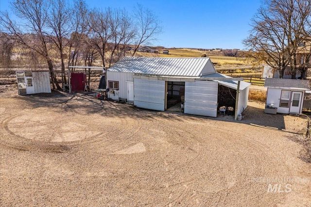 12571 Lake Shore Dr, Nampa, ID 83686