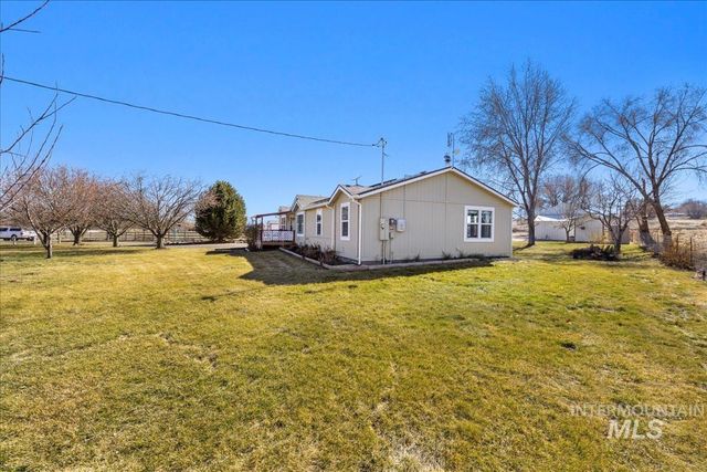 12571 Lake Shore Dr, Nampa, ID 83686