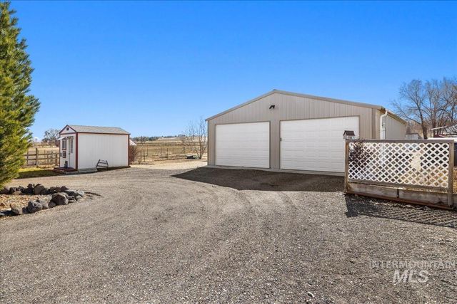12571 Lake Shore Dr, Nampa, ID 83686