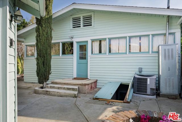 1447 Wallace Avenue, Los Angeles, CA 90026