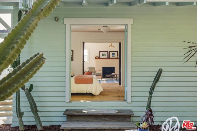 1447 Wallace Avenue, Los Angeles, CA 90026