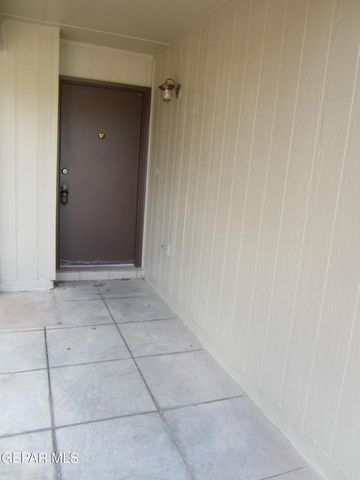 538 Olmeca Drive, El Paso, TX 79912