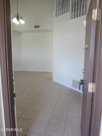 538 Olmeca Drive, El Paso, TX 79912