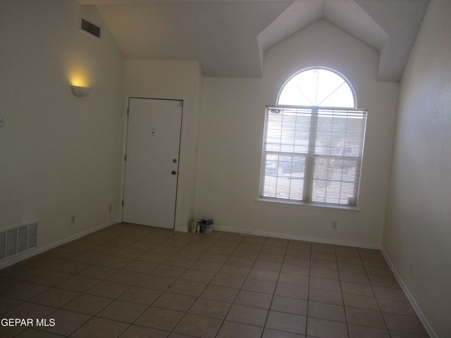 538 Olmeca Drive, El Paso, TX 79912