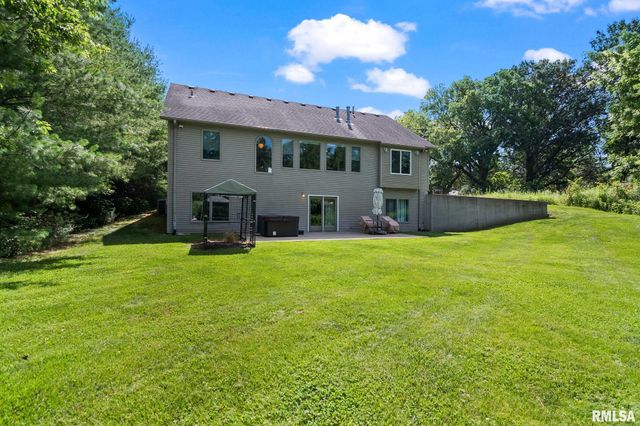 2450 Old Beardstown Road, Springfield, IL 62702