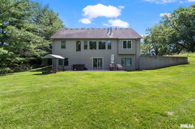 2450 Old Beardstown Road, Springfield, IL 62702