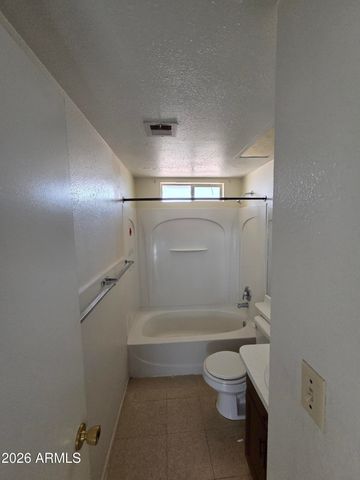 1708 W MICHELLE Drive, Phoenix, AZ 85023
