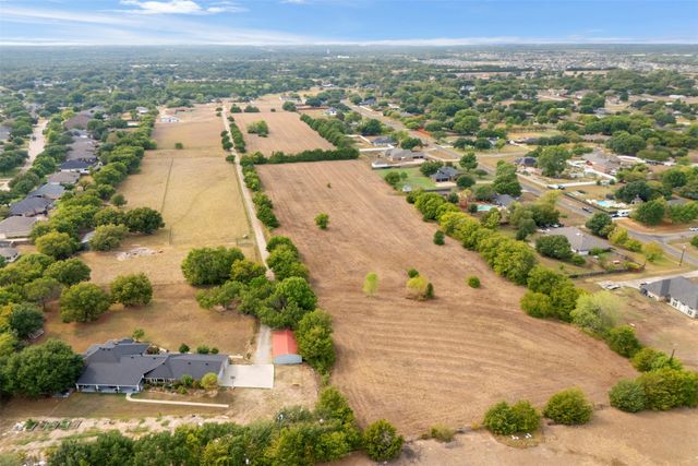 744 Cockrell Hill Road A, Ovilla, TX 75154