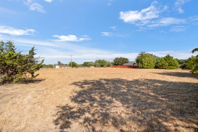 744 Cockrell Hill Road A, Ovilla, TX 75154