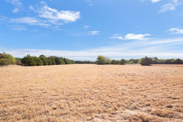 744 Cockrell Hill Road A, Ovilla, TX 75154