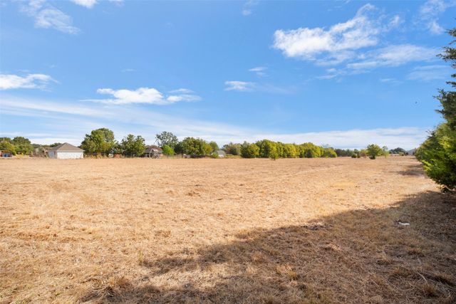 744 Cockrell Hill Road A, Ovilla, TX 75154