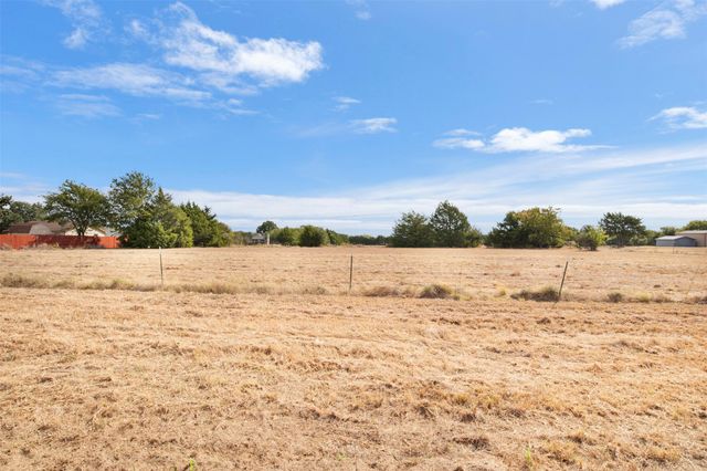 744 Cockrell Hill Road A, Ovilla, TX 75154