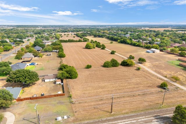 744 Cockrell Hill Road A, Ovilla, TX 75154