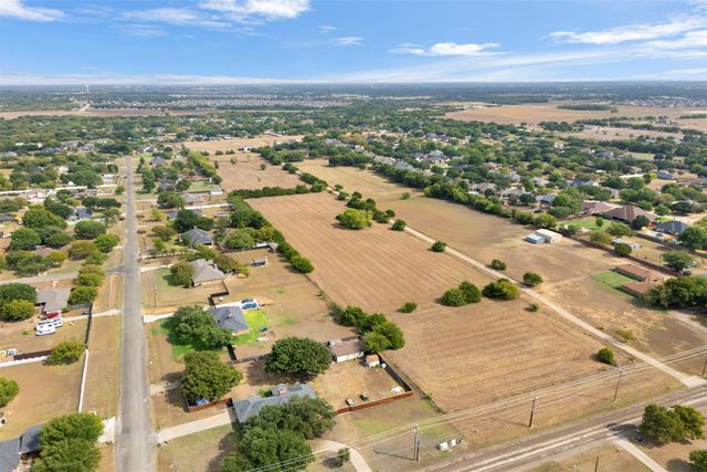 744 Cockrell Hill Road A, Ovilla, TX 75154