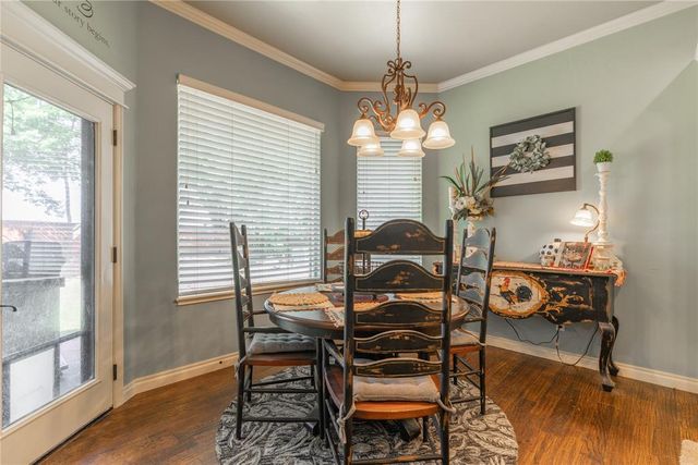 2113 Sycamore Creek Avenue, Yukon, OK 73099