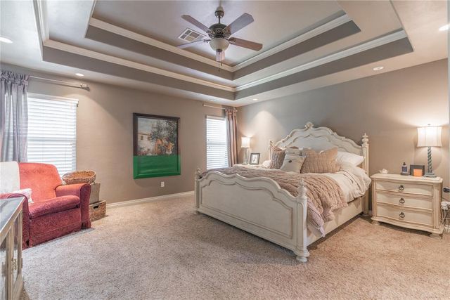 2113 Sycamore Creek Avenue, Yukon, OK 73099