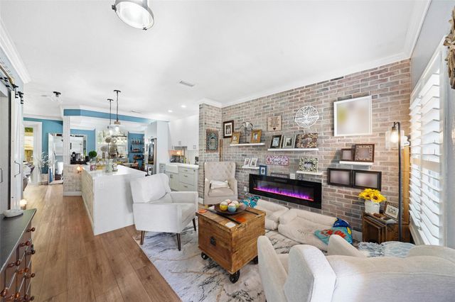 740 NW 170th Ter, Pembroke Pines, FL 33028