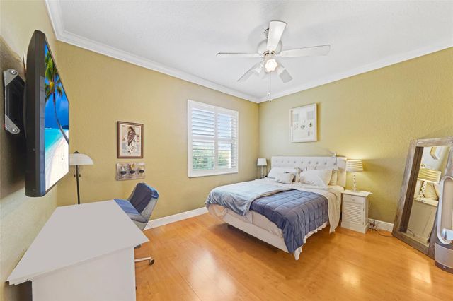 740 NW 170th Ter, Pembroke Pines, FL 33028