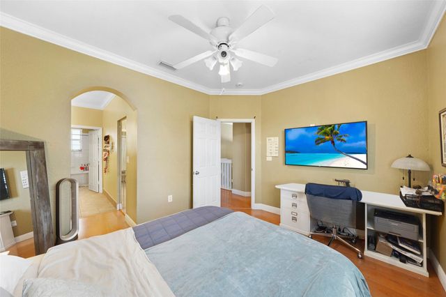 740 NW 170th Ter, Pembroke Pines, FL 33028