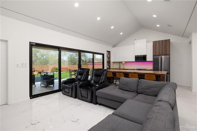 4212 Gumwood Circle, Mcallen, TX 78501