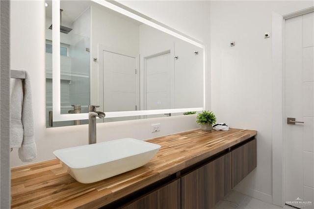 4212 Gumwood Circle, Mcallen, TX 78501