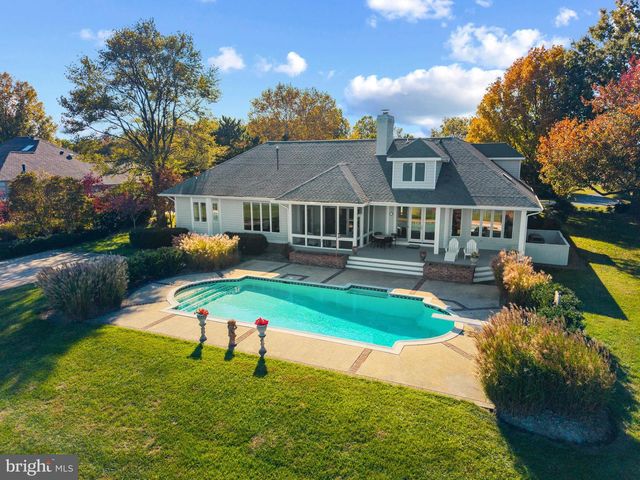 2907 COX NECK RD E, Chester, MD 21619