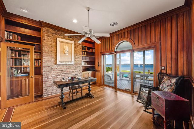 2907 COX NECK RD E, Chester, MD 21619