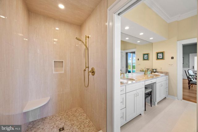 2907 COX NECK RD E, Chester, MD 21619