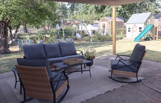 1512 N Glenhurst, Wichita, KS 67212